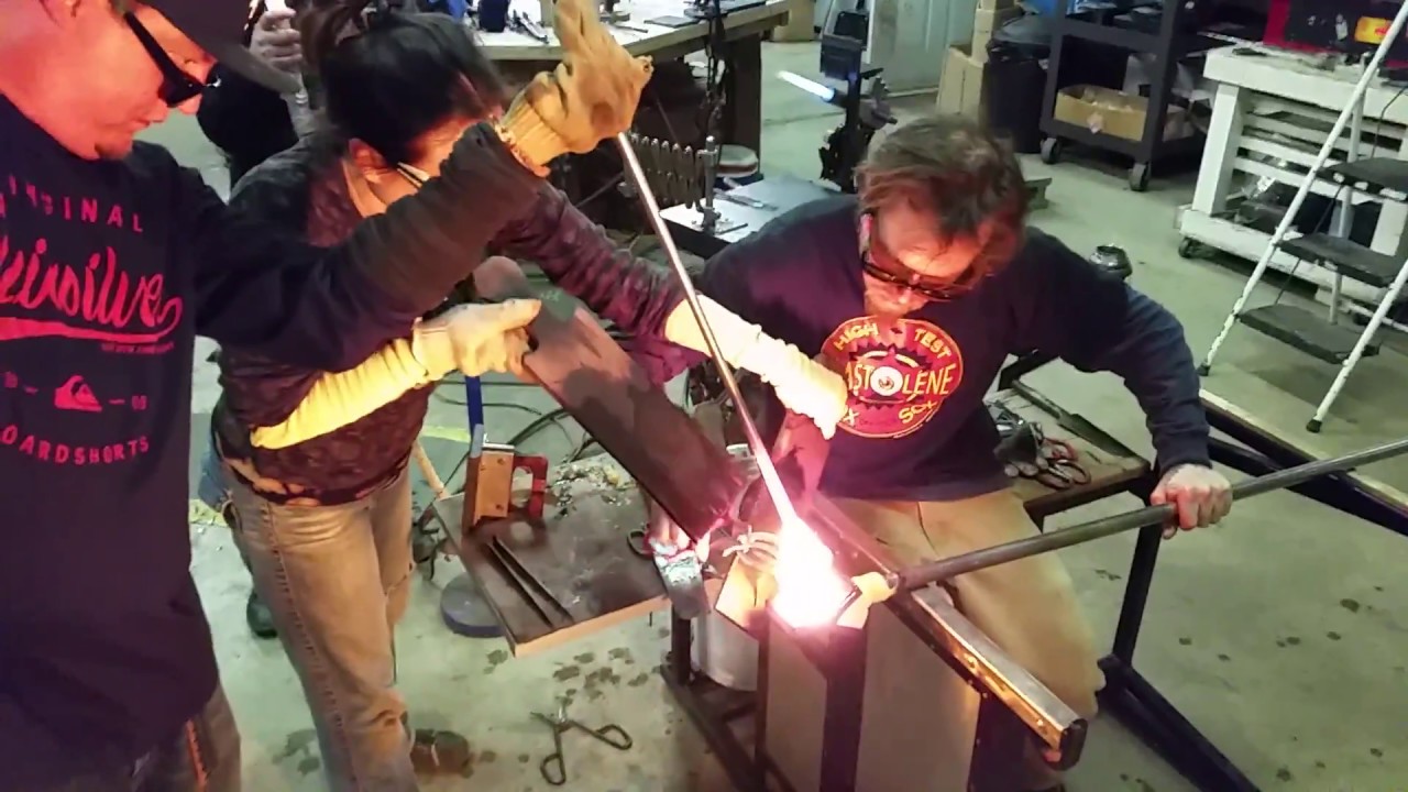 Marcel Braun And A Starship In Every Garage Crew Working the Project 33 Borosilicate Hot Shop