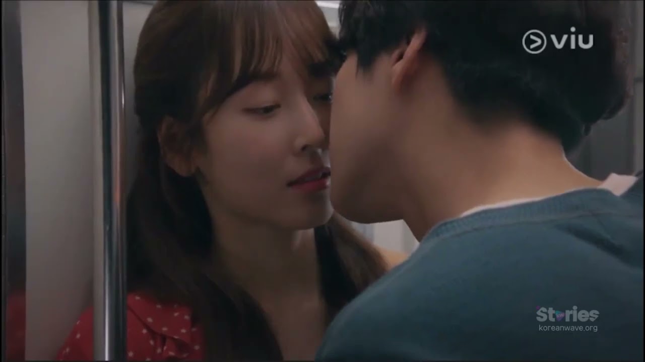 Kdrama 'Temperature of Love' YangSeJong & SeoHyunJin ... a straight kiss @Viu Singapore1 thumbnail