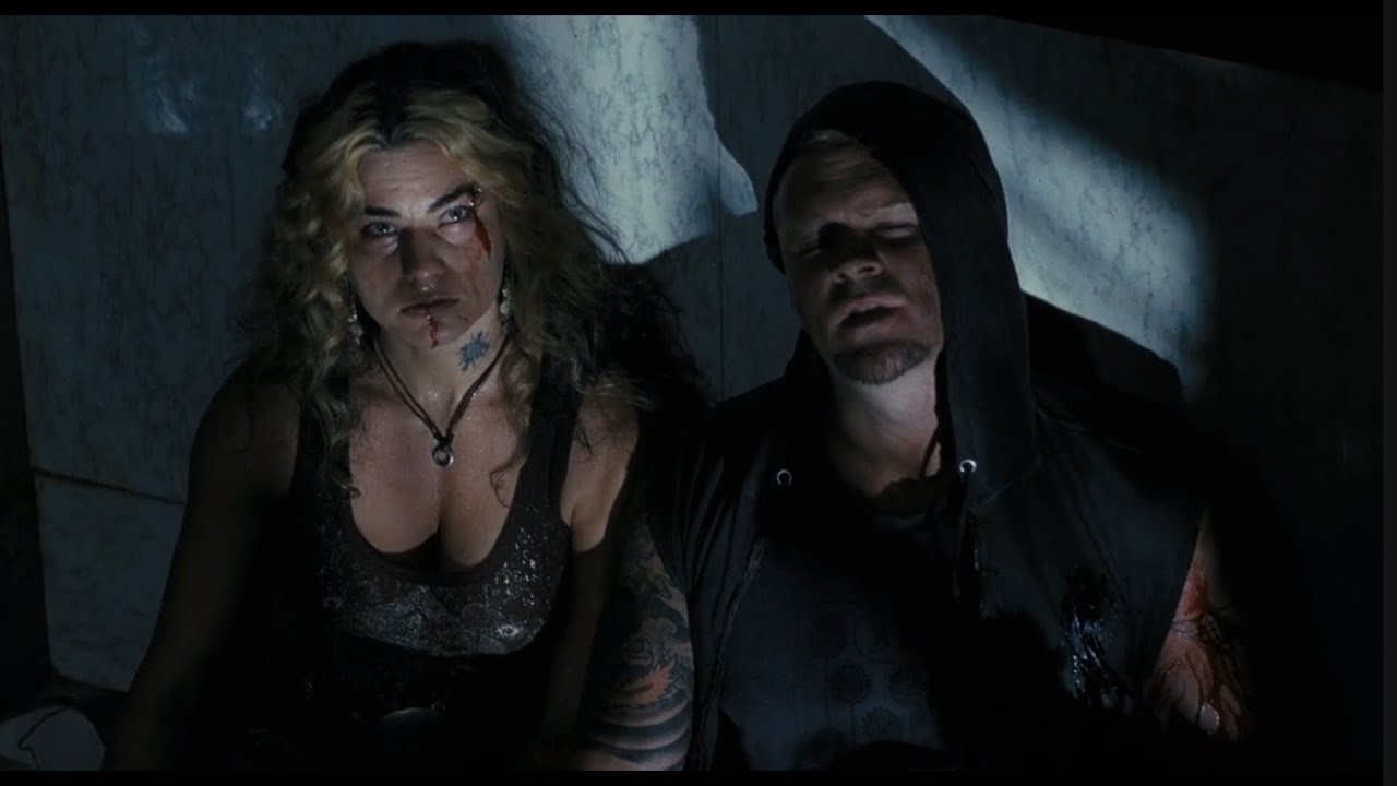 Shootout: Female Detective VS Criminal Couples