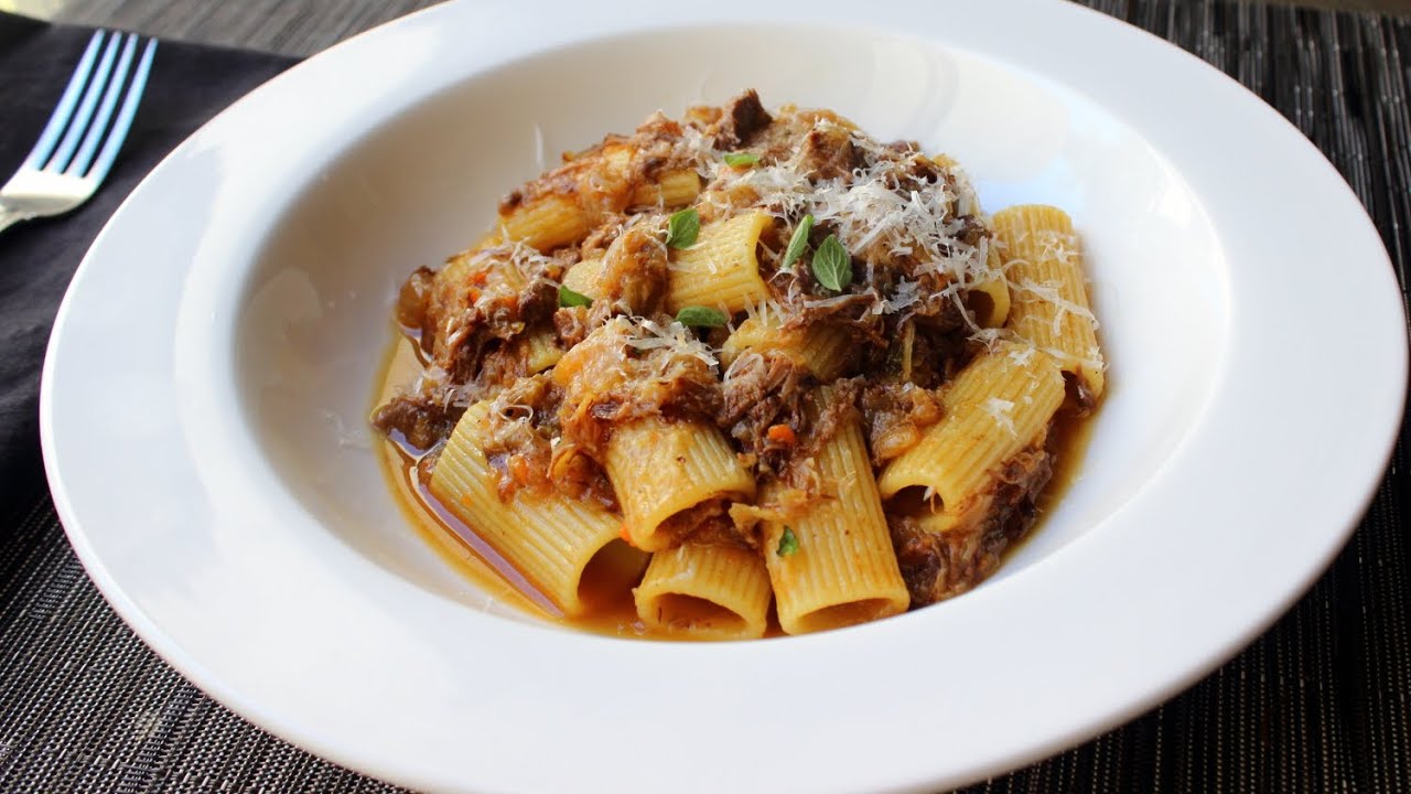 How to make Homemade Rigatoni - Chez Us