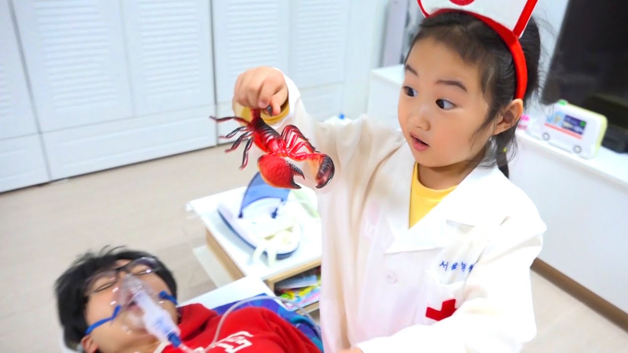 Boram berperan sebagai game pemeriksaan dokter