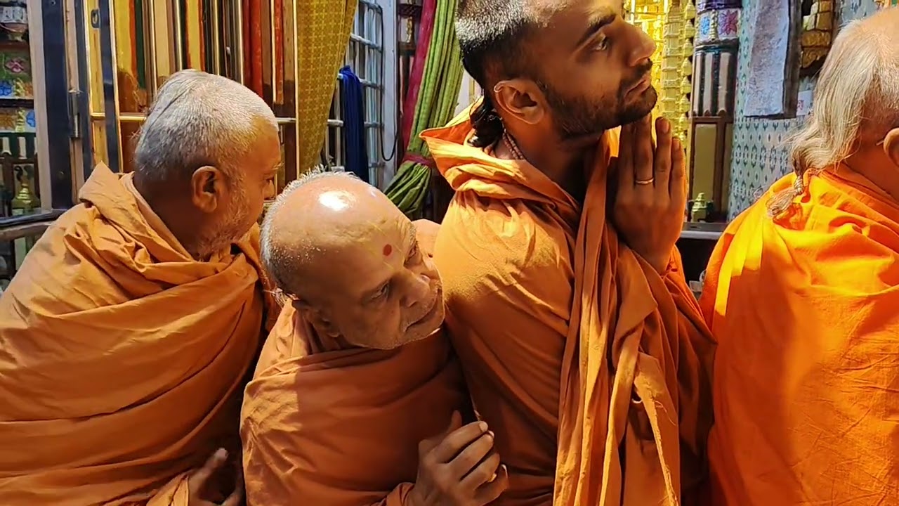 વડતાલધામ શણગાર આરતી દર્શન શુક્રવાર તા.૨૮/૨/૨૦૨૫: