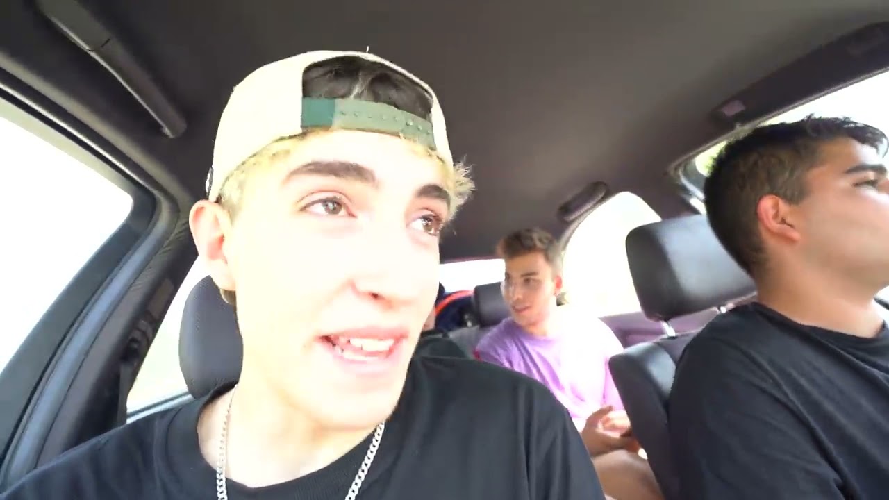 YoSoyPlex! ME ENFRENTO CARA A CARA CON EL TIGRE QUE SE COLÓ EN NUESTRA CASA