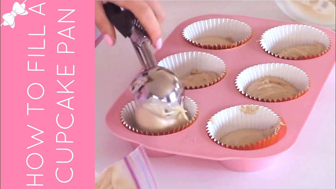 How To Fill A Cupcake Pan With Batter (4 Ways) // Lindsay Ann