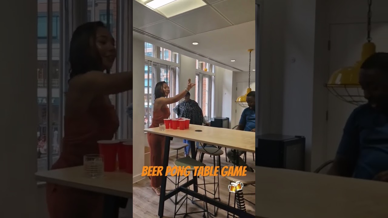 Beer pong table game 🍻 