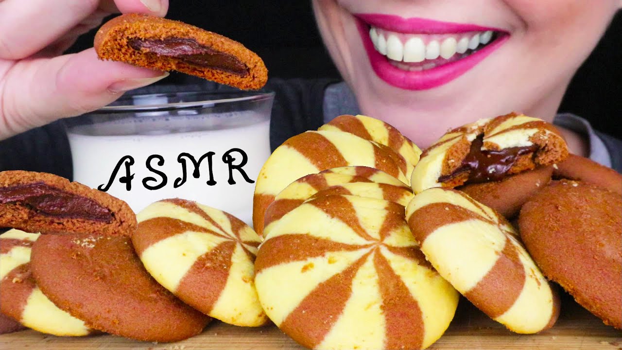 CHOCOLATE STUFFED COOKIES & MILK 🍪🥛 | No Talking | ASMR Mukbang  - 먹방 | Real Eating Sounds