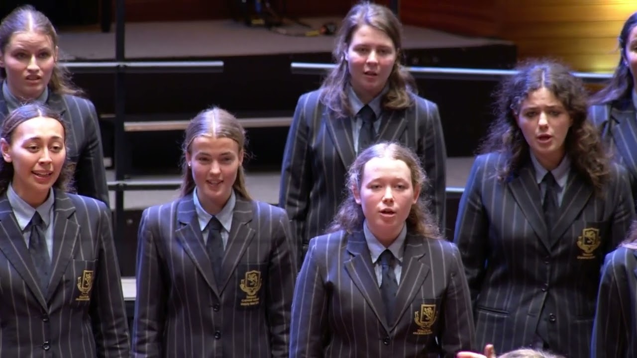 Takapuna Grammar School, Leonessa | Ave Verum Corpus – Francis Poulenc