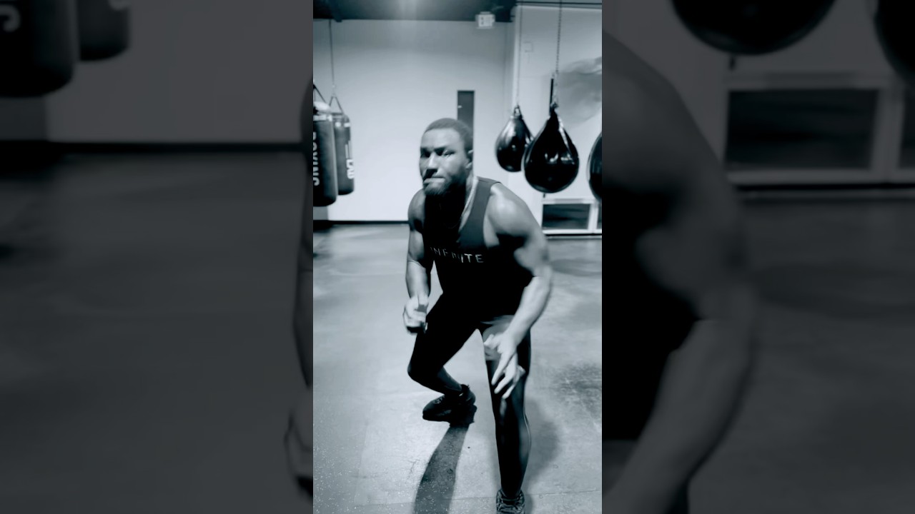 How to Execute a Clean Flying Knee