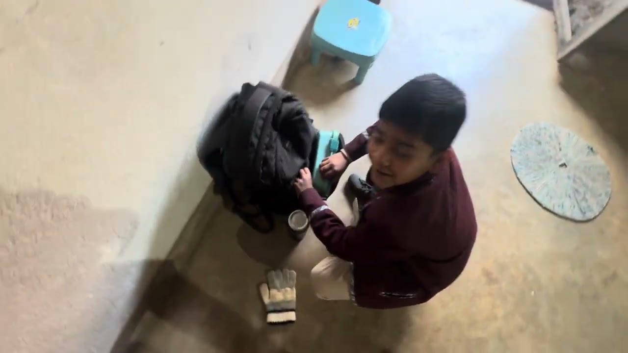 Bus Stand Me Time Pass../😁बस स्टेशन में मस्ती..😁#gumla 