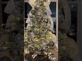 https://liketk.it/5DDS6 #christmastree #christmasdecor #holidaydecor #minimalistdecor #ornaments