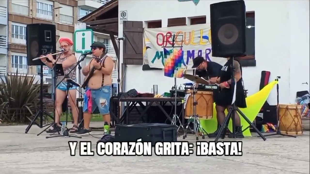 INVISIBL3S Folclore en la Marcha del Orgullo de Miramar
