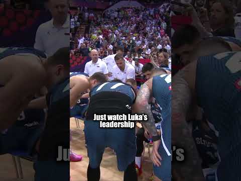 Luka Doncic grabbed the board and started coaching the team during timeout 👏🏻