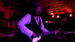 Video thumbnail of "Tyla (The Dogs D'Amour) - Last Bandit (acoustic) - Bannermans, Edinburgh 17th February 2017"