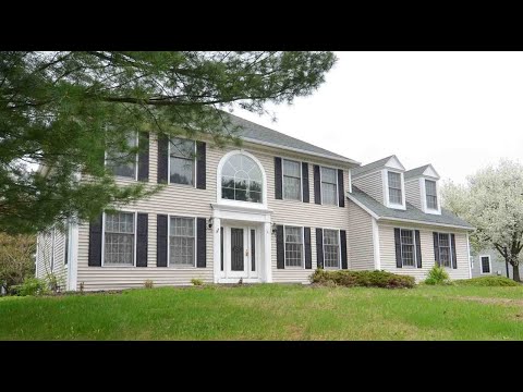 41 COLUMBINE DR, Glenmont, NY home video tour