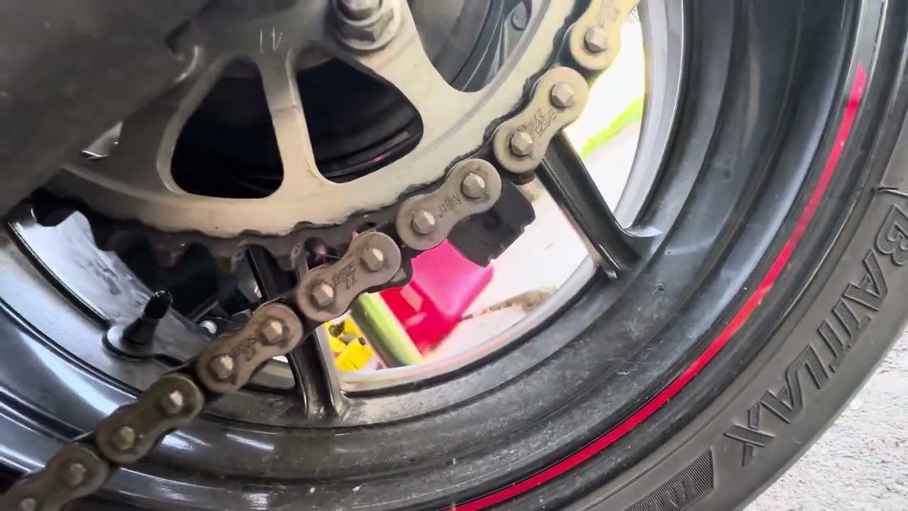 Kawasaki z1000sx chain adjustment