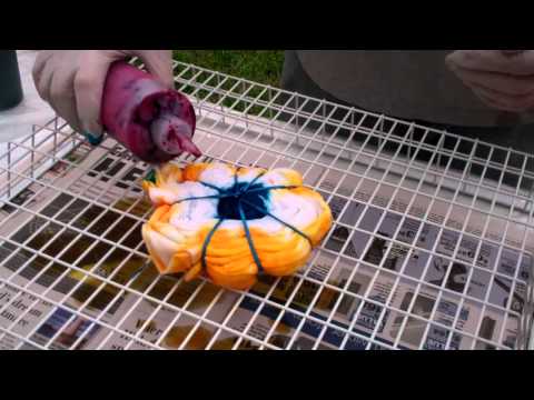 How to Tie Dye with Vivid Colors
