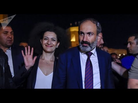Արդյունքում «Փաշինյանը հավաքու՞մ է իրերն ու կնոջ ձեռքը բռնած փախչու՞մ»