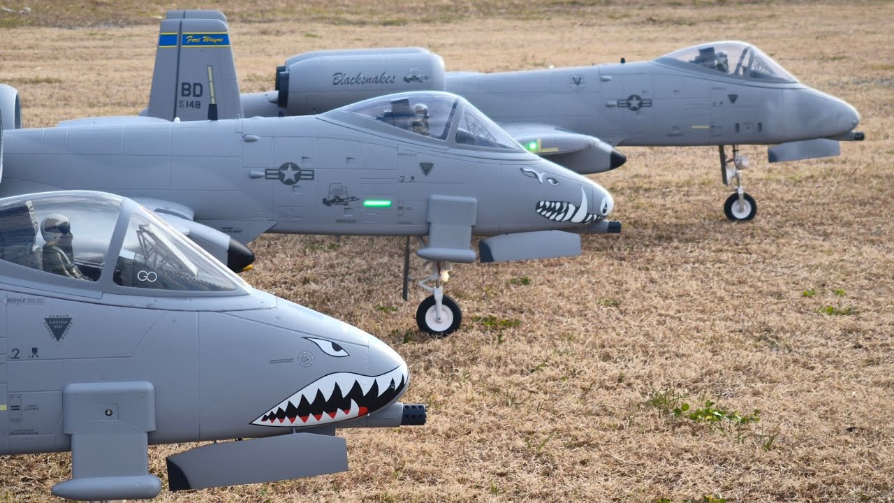 3機同時？飛行のFREEWING twin 80mm A-10 in 🇯🇵🌸𝐉𝐀𝐏𝐀𝐍🌸🇯🇵