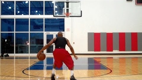 Chris Paul Splitting Defenders Move - In & Out Back-Thru Finish Pt. 1 & 2 | Dre Baldwin