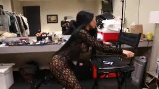 Nicki Minaj Rebolando O Seu Bundão18