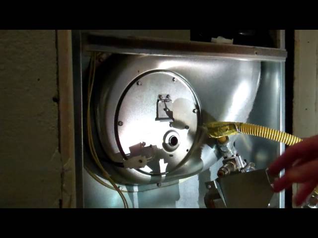 Intertherm (Nordyne) M1MB cleaning hot-surface igniter - YouTube