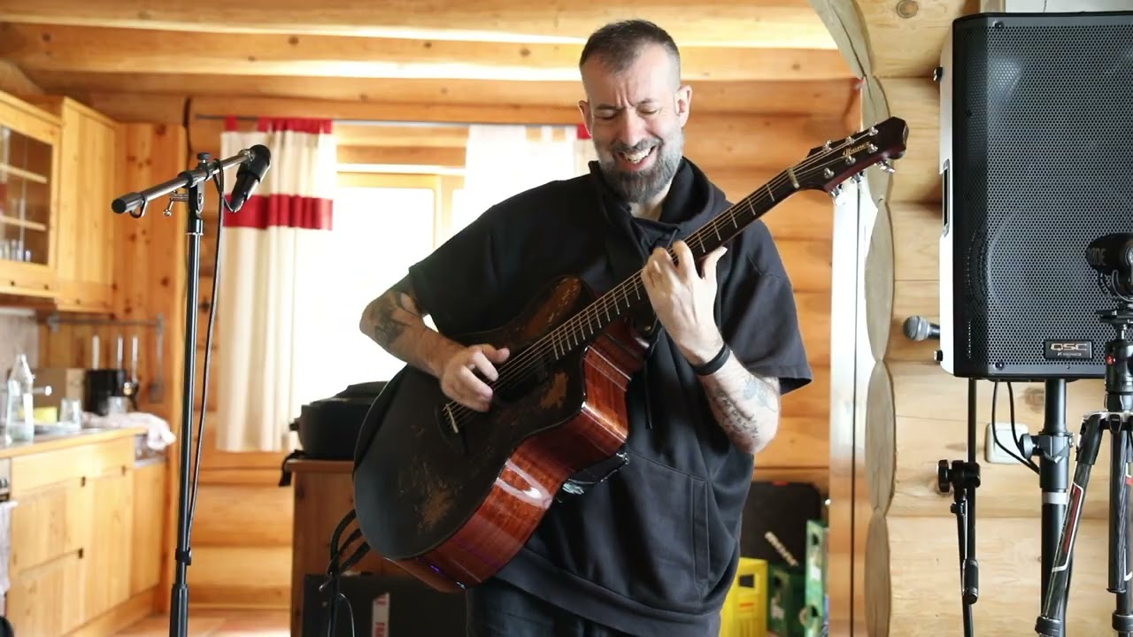 "Shchedryk, Carol of the Bells" Jon  Gomm