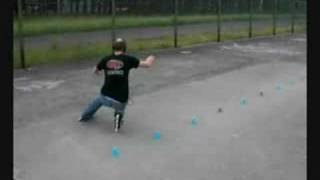 Freestyle Slalom Trick - Sitting Closed Compass Backward