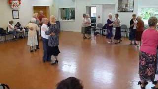 Melody Foxtrot sequence dance