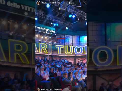 Video Martina Miliddi viene acclamata dal pubblico di Affari Tuoi
