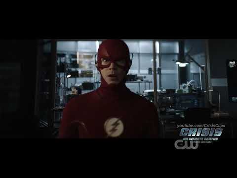 Tierra-1 Barry Allen (Grant Gustin) conoce a Barry Allen (Ezra Miller) | Crisis en Tierras Infinitas
