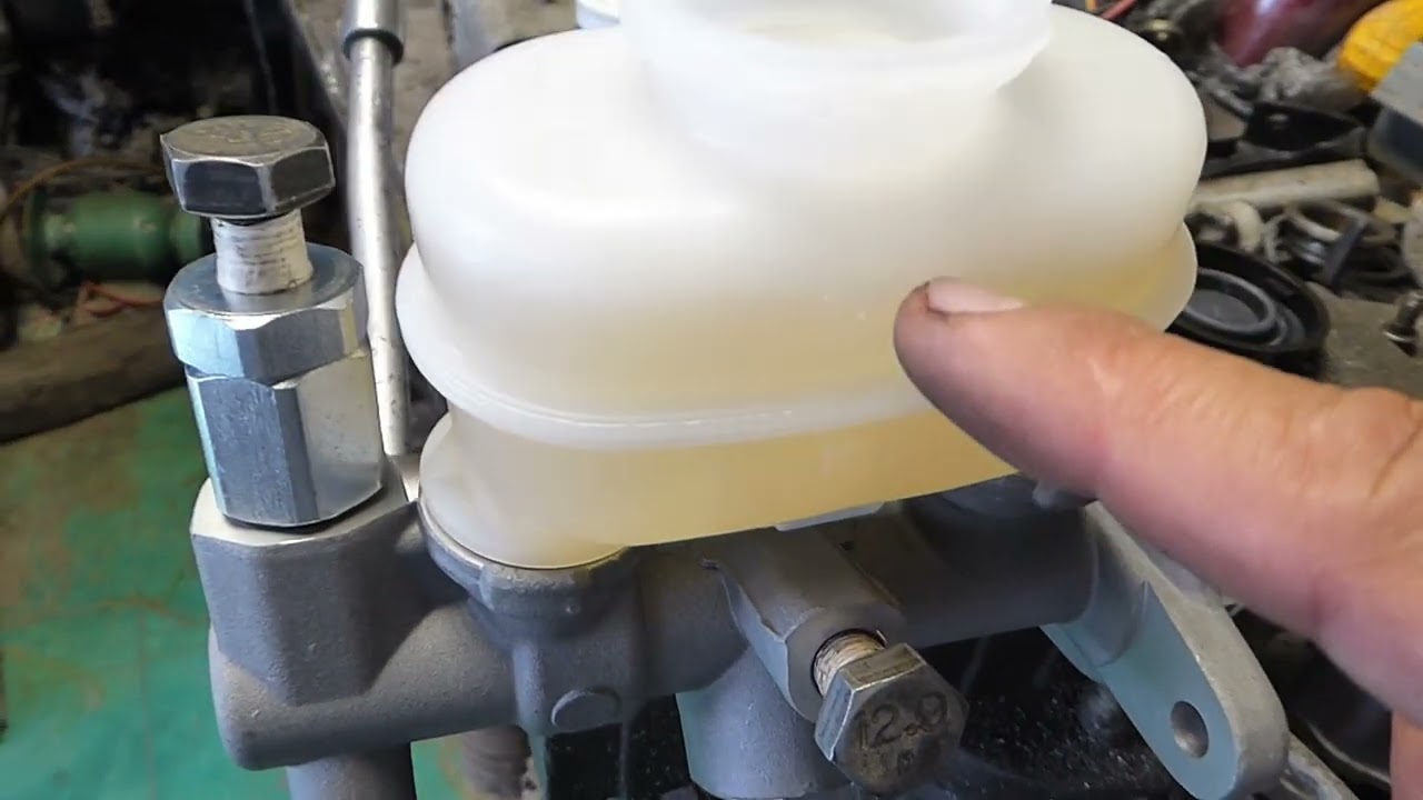 Тормоза выходят из строя - тормозной насос Tsuru