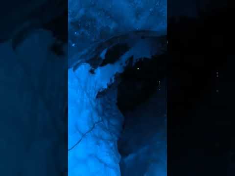 Без ASHYQ в пещеру не пускают 😎Коротко о нашем спуске в 3 'входа' Октябрьской пещеры #shorts