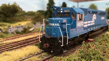 Athearn Genesis SDP45 with stock speaker - gasp!