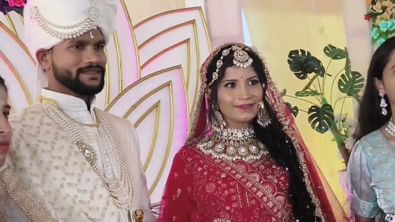 कैमरा बुकिंग के लिए संपर्क करें गुडडन को 9685302228