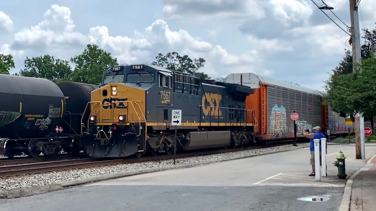 Filming Train & This Happens! + Trains Interrupt My Dinner!   Do Not Hump Boxcar Front Of Intermodal