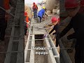 ¡Construyendo Zanjas de Concreto en Carretera! #worker #process #concrete #construction #roadwork