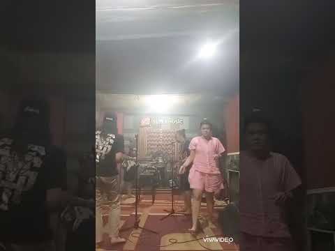 AMORA BAND - PUPUS ( STUDIO COVER )