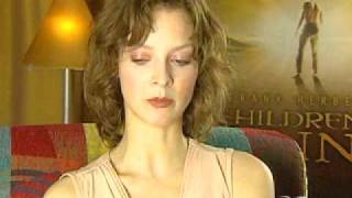 Julie Cox | Female.com.au