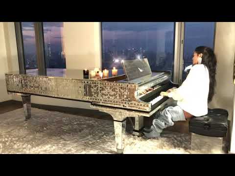 Chopin Nocturne Op. 72, No. 1 Chloe Flower on Liberace’s Piano