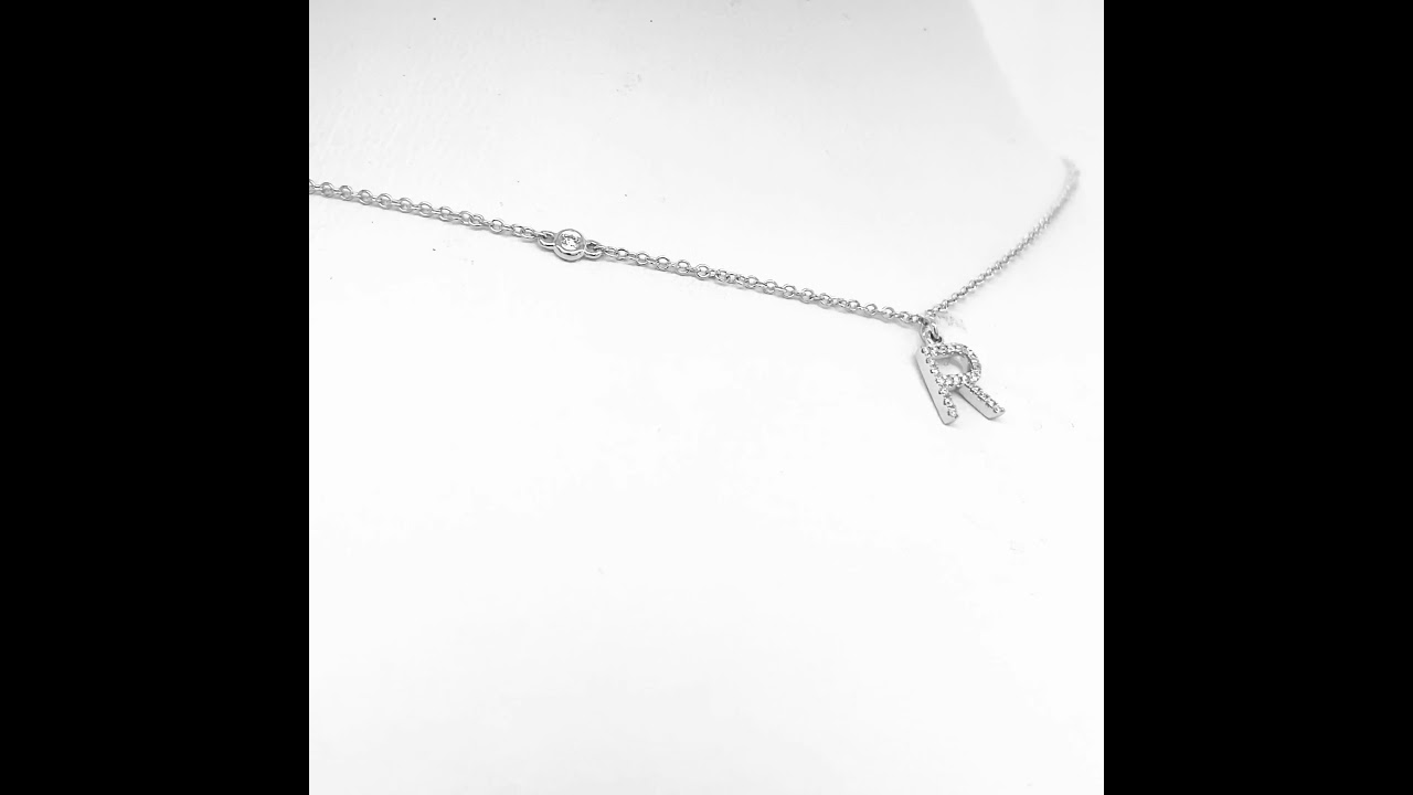 18kt white gold diamond pendant