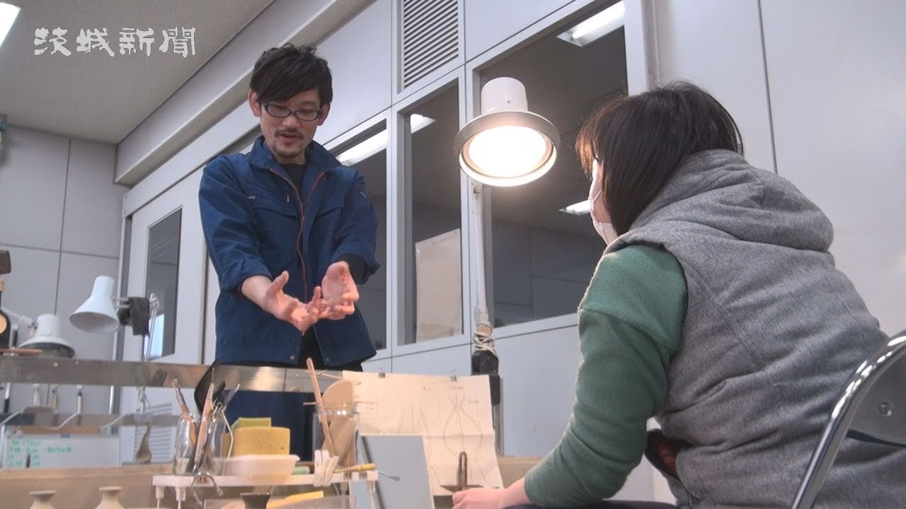 県立笠間陶芸大学校 第25回日本陶芸展で教員と教え子がダブル受賞の