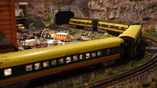 O GAUGE HIGH RAIL LAYOUT SUPER DETAILED RUNNING LIONEL AND MTH NEW AND OLD in 4K.