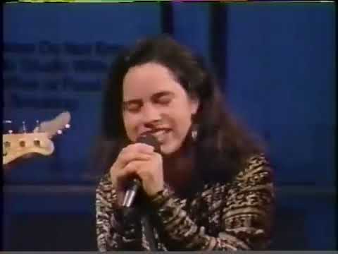10000 Maniacs - Don't Talk (David Letterman '87)