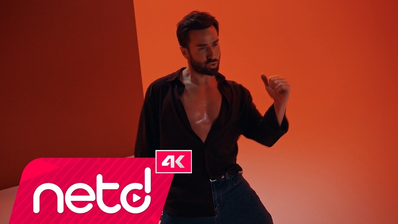 Guarda Doğukan Medetoğlu - AYIP ( Official Video ) su YouTube Guarda Doğukan Medetoğlu - AYIP ( Official Video ) su YouTube