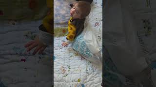 yapmakta geç kaldığımız poşet aktivitesi 🤣  #bebekvideoları #aktivite #keşfetbeniöneçıkar #keşfet