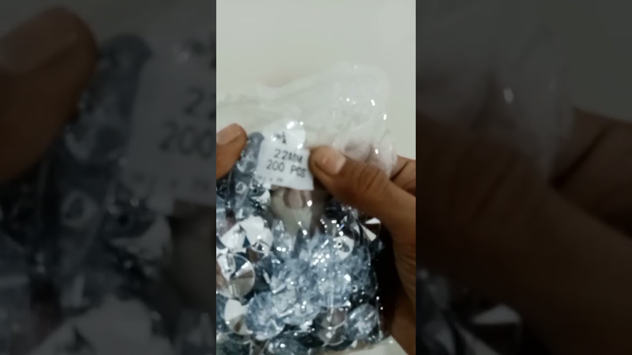 Kancing Kristal Untuk Sofa atau Divan. 