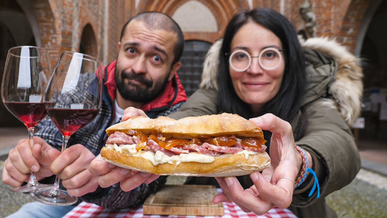 Regina Stilizzata Con Il Simbolo Di Doppia Felicà Fotografia Stock