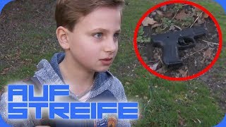 Kleiner Junge mit Waffe! Woher hat er sie? | Auf Streife | SAT.1 screenshot 5