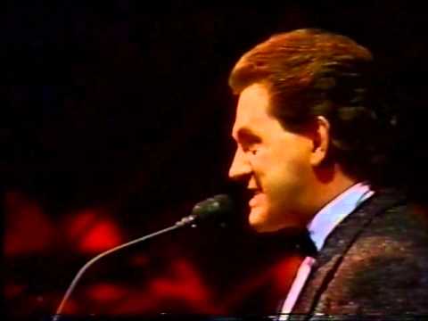 Elaine Paige and Tommy Korberg -Mountain Duet - Ch...