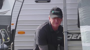 How to roll out the awning